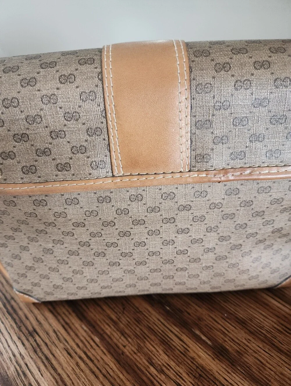 Gucci Beige Tan Monogram Micro GG Vintage Crossbody Bag with Matching Wallet - Picture 5 of 15
